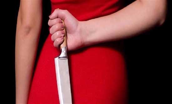 فصلت رأس زوجها عن جسده وهو نائم.. وشقيقتها المراهقة السبب!! اليكم التفاصيل فصلت رأس زوجها عن جسده وهو نائم.. وشقيقتها المراهقة السبب!! اليكم التفاصيل