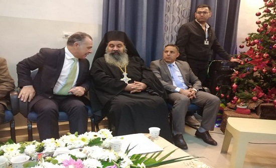 عجلون :وزير التخطيط يرعى احتفال اضاءة شجرة الميلاد عجلون :وزير التخطيط يرعى احتفال اضاءة شجرة الميلاد