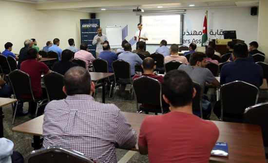 محاضرة في "المهندسين" حول "مضخات الطرد المركزي" محاضرة في "المهندسين" حول "مضخات الطرد المركزي"