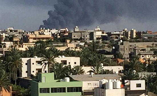 الجيش الوطني يتقدم صوب طرابلس.. ويفتح جبهة في سرت الجيش الوطني يتقدم صوب طرابلس.. ويفتح جبهة في سرت
