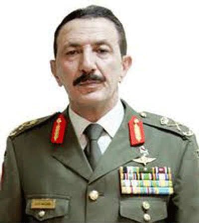 الزبن يفتتح عددا من المباني في المنطقة العسكرية الشمالية الزبن يفتتح عددا من المباني في المنطقة العسكرية الشمالية
