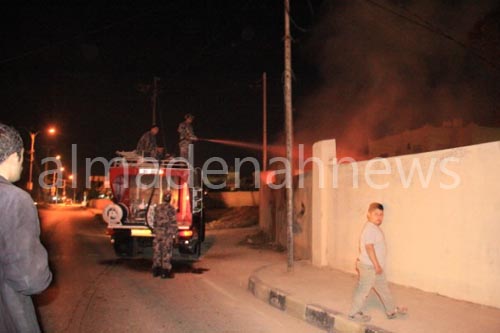 بالصور : حريق في مدرسة بالرمثا