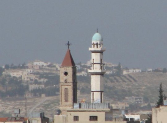مسيحيو الكرك يلغون احتفالاتهم تضامنا مع الطيار الكساسبة مسيحيو الكرك يلغون احتفالاتهم تضامنا مع الطيار الكساسبة