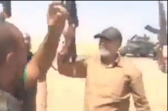 بالفيديو : قائد فليق القدس الإيراني يرقص في العراق!