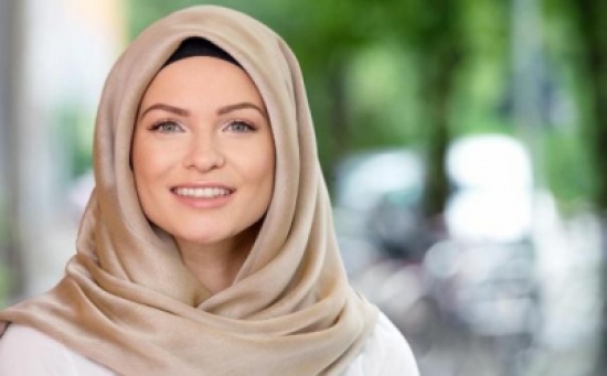 بتول بيرق .. جميلة الانتخابات بتول بيرق .. جميلة الانتخابات