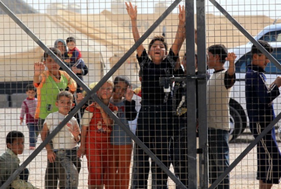 1871 لاجئا سوريا يعبرون الحدود في 24 ساعة ماضية