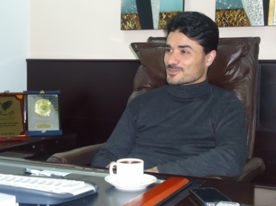 العجلوني يوقف تقديم برنامجه احتجاجاً على اقالة سويدان