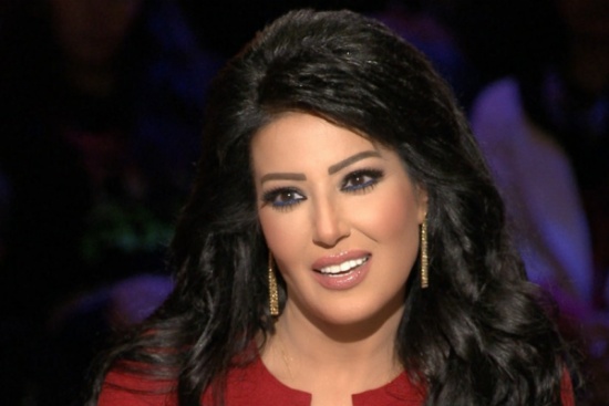 شاهد : هكذا قضت سمية الخشاب إجازتها مع أسرتها على البحر