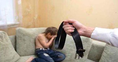 شاهد.. تجربة حية ترصد رد فعل الناس تجاه طفل يتعرض للضرب