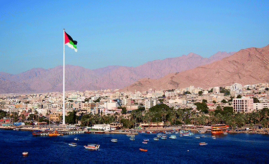 توزيع طرود غذائية على أسر عفيفة بالعقبة توزيع طرود غذائية على أسر عفيفة بالعقبة