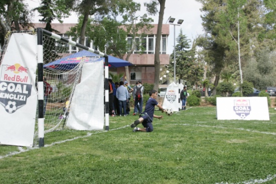 "الاردنية" تطلق فعاليات بطولة جول انجليزي