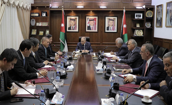 البخيت يؤكد أهمية تعزيز التعاون الاقتصادي بين عمّان وبانكوك البخيت يؤكد أهمية تعزيز التعاون الاقتصادي بين عمّان وبانكوك
