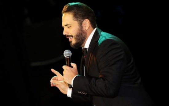رامي عيّاش يَعِدُ بسلسلة مفاجآت رامي عيّاش يَعِدُ بسلسلة مفاجآت
