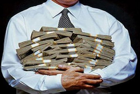 سعودية في الـ 17 من العمر تتبرع بربع ثروة والدها