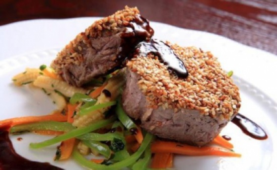 فيليه اللحم مع صلصة الصويا