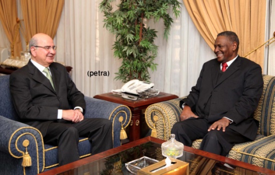 المصري يلتقي رئيس مجلس الولايات السوداني المصري يلتقي رئيس مجلس الولايات السوداني