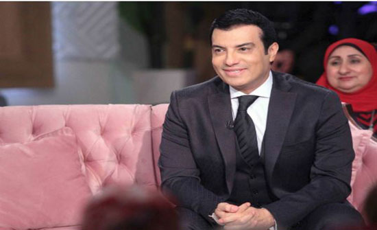 بالفيديو: إيهاب توفيق يبكي بسبب أولاده الثلاثة ويغادر الإستديو بالفيديو: إيهاب توفيق يبكي بسبب أولاده الثلاثة ويغادر الإستديو