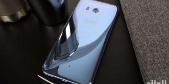 بالفيديو: "إتش تي سي يو 11" الهاتف الذي يغير أسلوب التفاعل كلياً