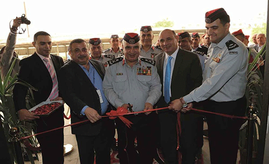 اللواء البزايعة يفتتح قسماً للوقاية والحماية في "صناعية سحاب"