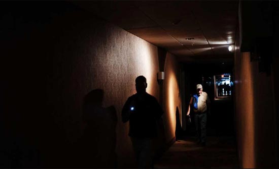 إرما تتسبب بانقطاع الكهرباء عن 7 ملايين منزل في فلوريدا