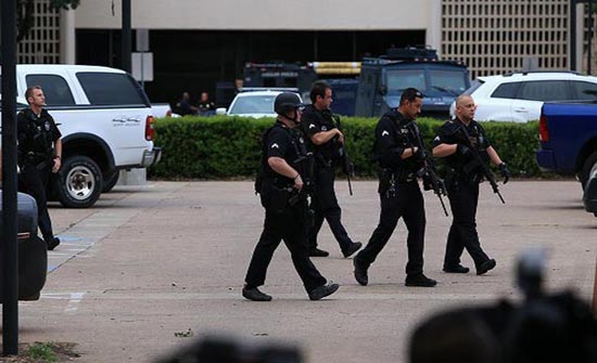قتلى وجرحى بإطلاق نار بمجمع تجاري بكولوراد الأمريكية