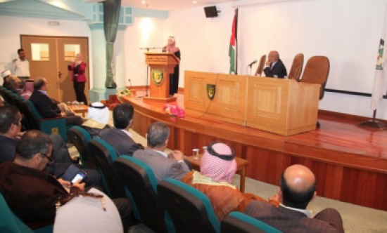 ندوة عن مخاطر الادوية المستهلكة في البلقاء التطبيقية ندوة عن مخاطر الادوية المستهلكة في البلقاء التطبيقية