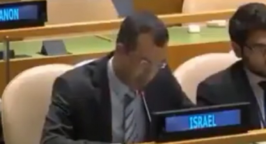 فيديو.. مندوب الكيان الصهيوني بالأمم المتحدة يهين مندوب سوريا باللغة العربية: فعلاً اللي استحوا ماتوا