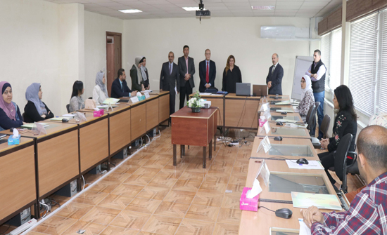 الإحصاءات العامة تنظم دورة البيانات التصويرية الإحصاءات العامة تنظم دورة البيانات التصويرية
