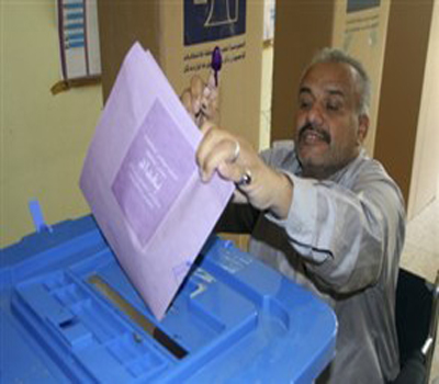 هجمات بالهاون على مراكز انتخابية في العراق.. والمالكي يؤكد أن هذه الانتخابات رسالة إلى الأعداء هجمات بالهاون على مراكز انتخابية في العراق.. والمالكي يؤكد أن هذه الانتخابات رسالة إلى الأعداء