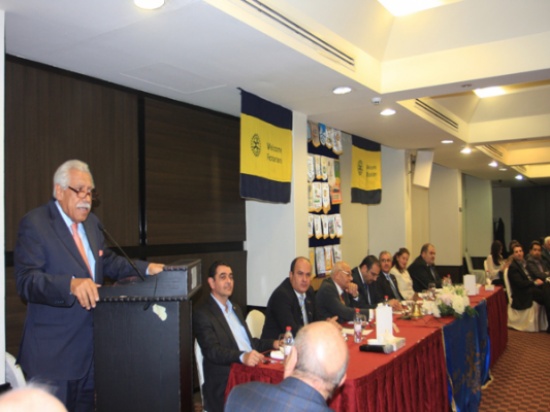أمين عمان يؤكد على اهمية اعادة الثقة بمؤسسة الأمانة وتعزيز التواصل مع المواطنين