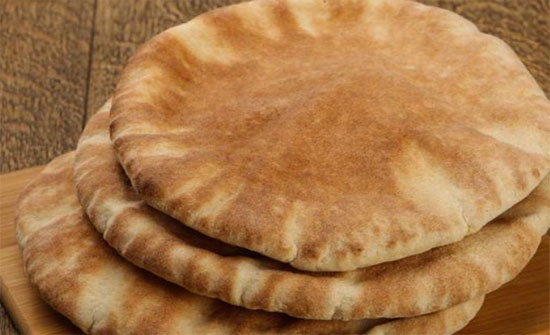 الملقي: لا مساس بأسعار الخبز الملقي: لا مساس بأسعار الخبز