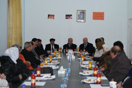 رئيس جامعة جرش يلتقي أسرة كلية الآداب في الجامعة