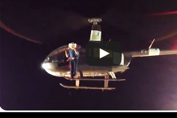 مروحية وراقصة باليه وحصان طائر في آن واحد