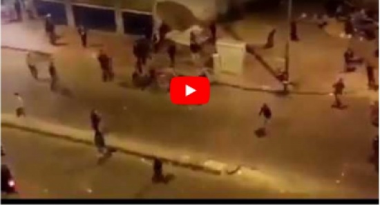 شاهد.. مضاربة عنيفة بين مغاربة وأفارقة تحرشوا بفتاة