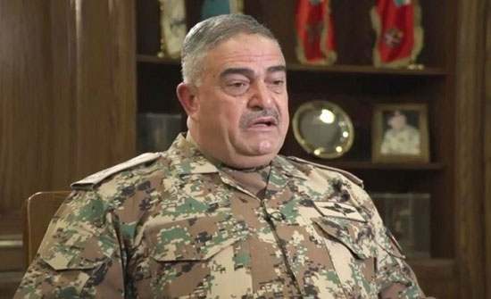 فريحات يستقبل رئيس هيئة أركان القوات المسلحة الباكستانية