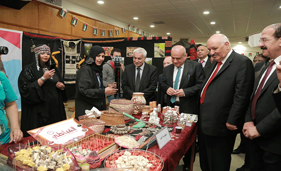 افتتاح معرض الجاليات الثامن في جامعة الزرقاء