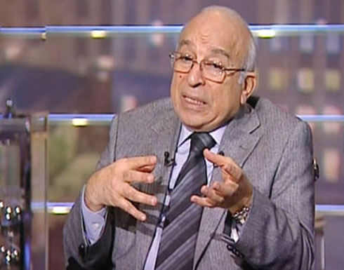 السلطات المصرية تمنع الكاتب فهمي هويدي من السفر للاردن السلطات المصرية تمنع الكاتب فهمي هويدي من السفر للاردن