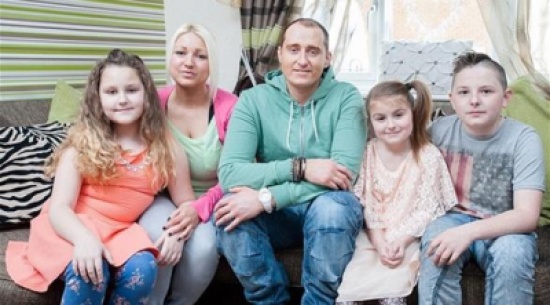 جنازة بريطاني تتحول إلى حفل زفاف له