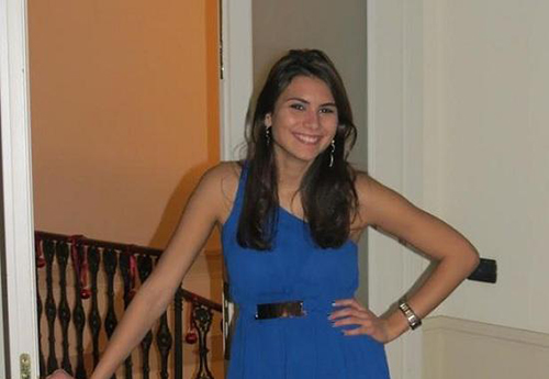 بالصور.. عارضه أزياء تخطط للتحكيم في الدوري الإيطالي !!