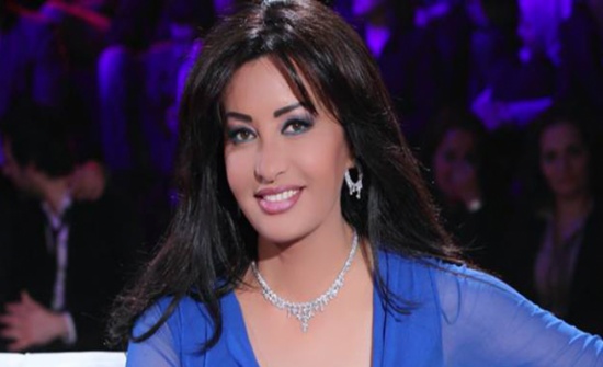 لطيفة تدخل في نوبة بكاء خلال برنامج ABtalks