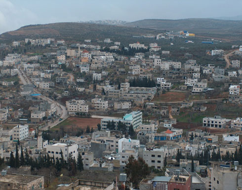 مستوطنون يحرقون مسجدا في الضفة الغربية