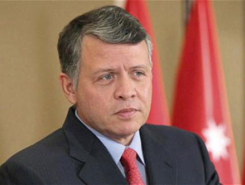 الملك يعزي الرئيسين الفرنسي والجزائري في ضحايا سقوط الطائرة الملك يعزي الرئيسين الفرنسي والجزائري في ضحايا سقوط الطائرة