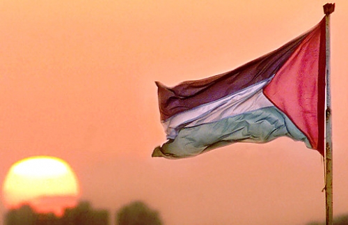 الزعنون يؤكد أن إنجاز دستور فلسطين استحقاق وطني