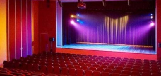 بالصورة- في بلد العجائب..مكافأة 1.5مليون دولار لمن يقتل هذه النجمة الشهيرة!