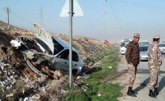بالصور :اصابتان بتصادم 3 مركبات في الزرقاء بالصور :اصابتان بتصادم 3 مركبات في الزرقاء
