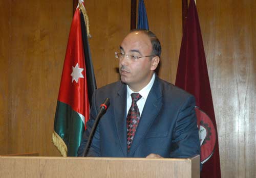 عميد آداب الهاشمية يشارك في اجتماع عمداء كليات الآداب العربية