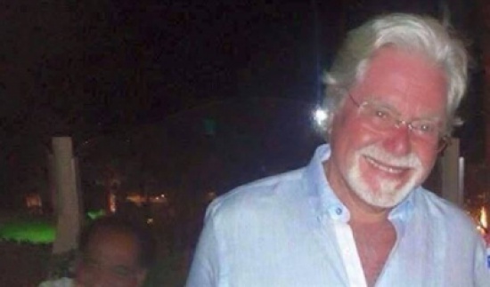 صور: مغردون يسخرون من الفنان حسين فهمي بسبب لحيته البيضاء!