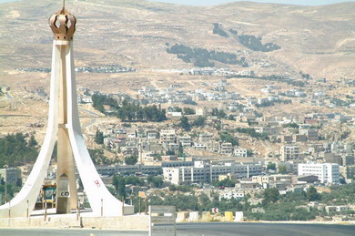 مناطق ادارية في الطفيلة وطرقات تفتقر لمشروعات الانارة