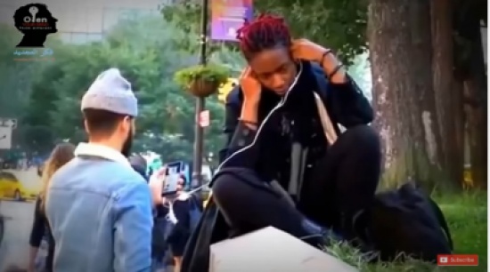 ما حدث مع هذا الأمريكي عندما سمع القرآن لأول مرة حير كل من شاهده !