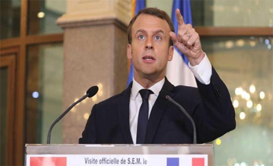 ماكرون يعد بدعم مهاجري ليبيا وإعادتهم إلى بلدانهم